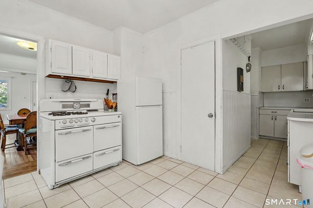 74 Huntington Avenue, New Haven, CT 06511