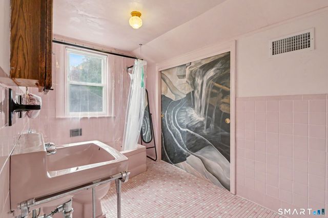 74 Huntington Avenue, New Haven, CT 06511