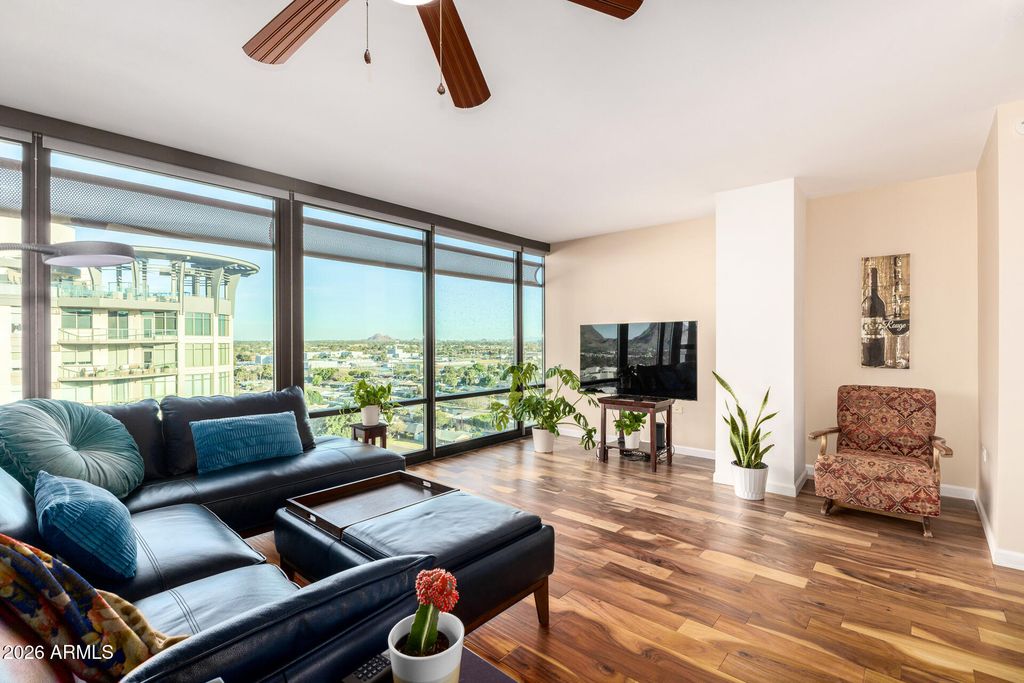 4808 N 24TH Street 1402, Phoenix, AZ 85016