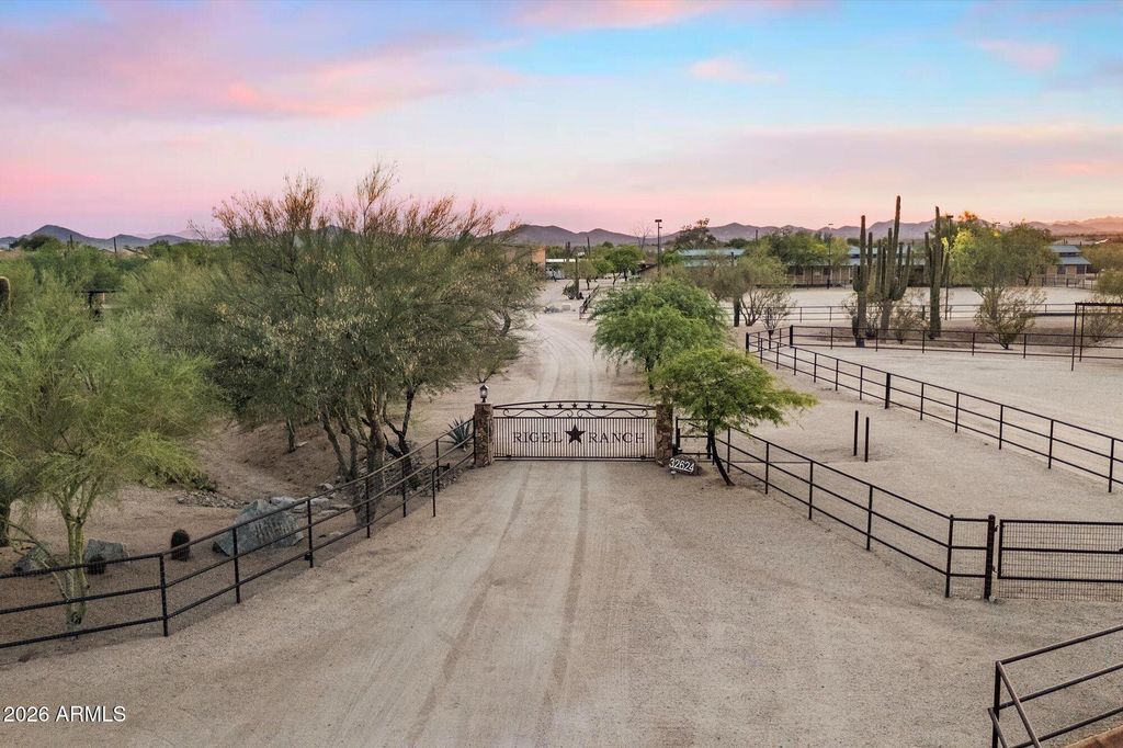 32624 N 46TH Street, Cave Creek, AZ 85331 — photo 3