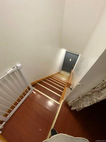 53-39 80th Street 2F, Elmhurst, NY 11373