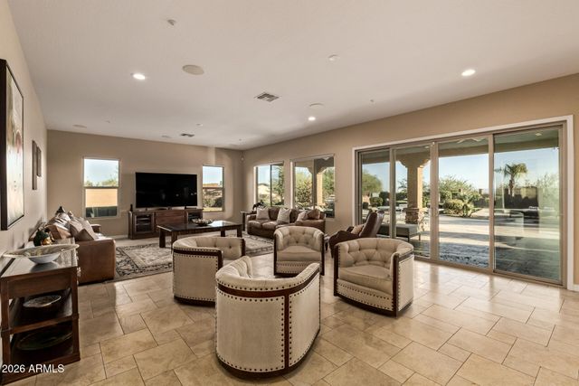 8691 W QUESTA Drive, Peoria, AZ 85383