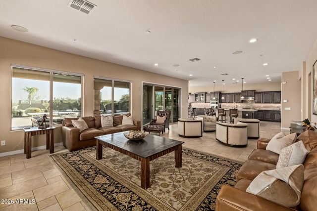 8691 W QUESTA Drive, Peoria, AZ 85383