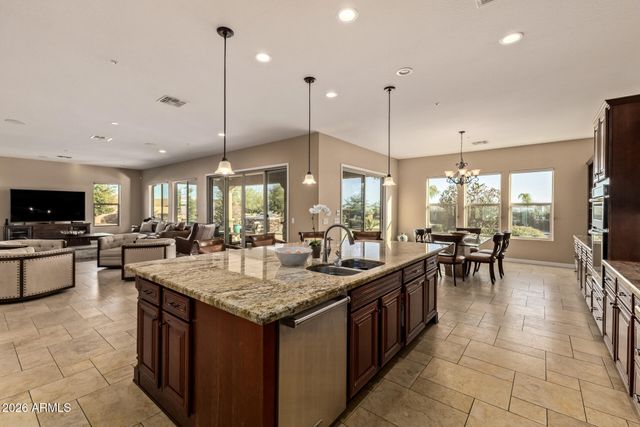 8691 W QUESTA Drive, Peoria, AZ 85383