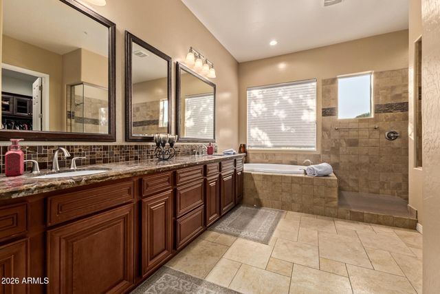 8691 W QUESTA Drive, Peoria, AZ 85383