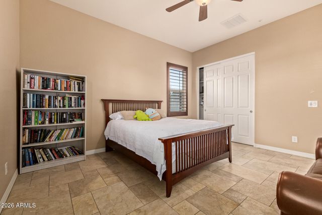 8691 W QUESTA Drive, Peoria, AZ 85383