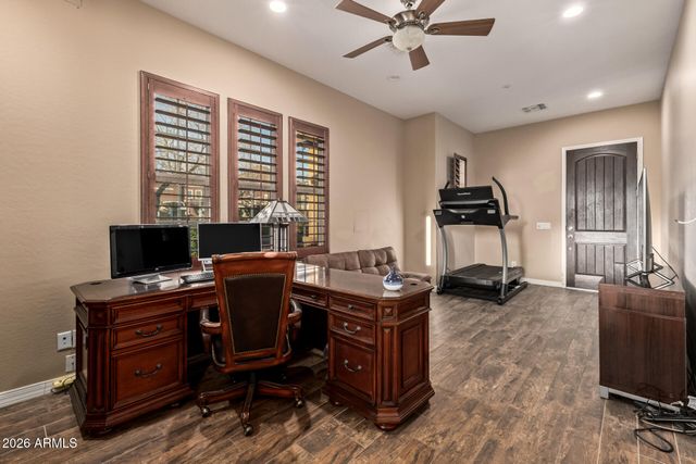 8691 W QUESTA Drive, Peoria, AZ 85383