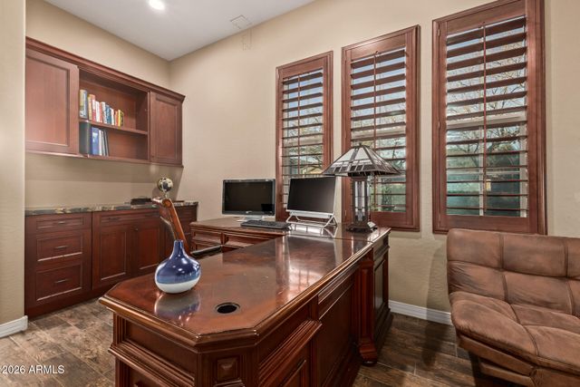 8691 W QUESTA Drive, Peoria, AZ 85383