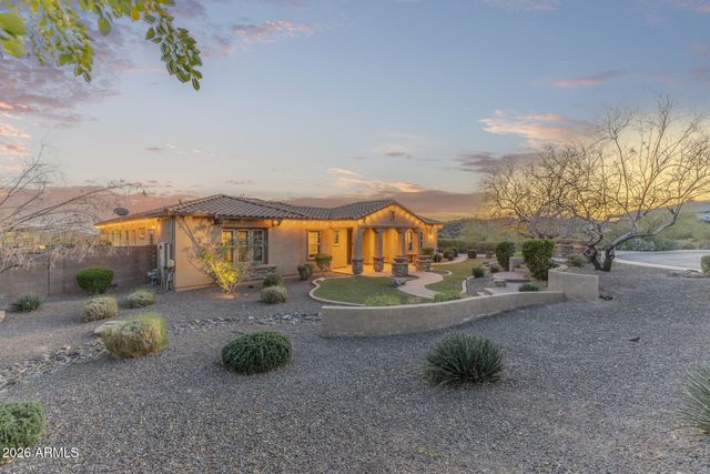 8691 W QUESTA Drive, Peoria, AZ 85383