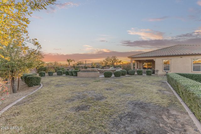 8691 W QUESTA Drive, Peoria, AZ 85383