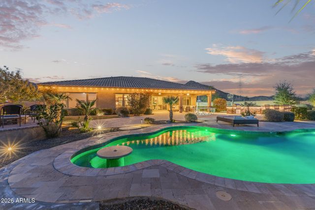 8691 W QUESTA Drive, Peoria, AZ 85383