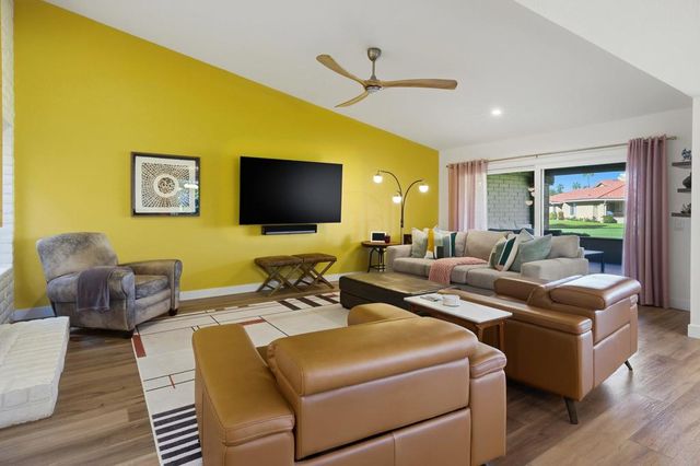 26 Camisa Lane, Palm Desert, CA 92260