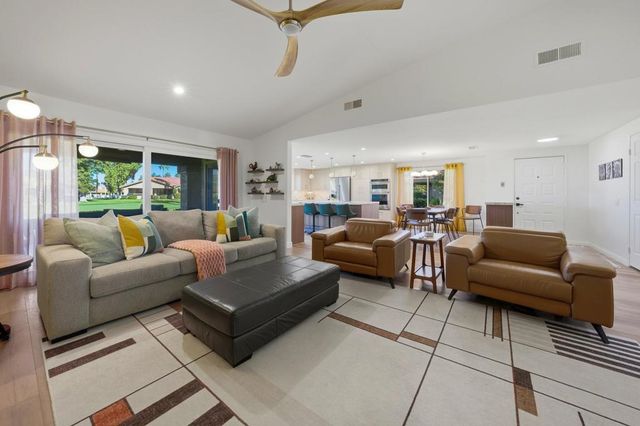 26 Camisa Lane, Palm Desert, CA 92260