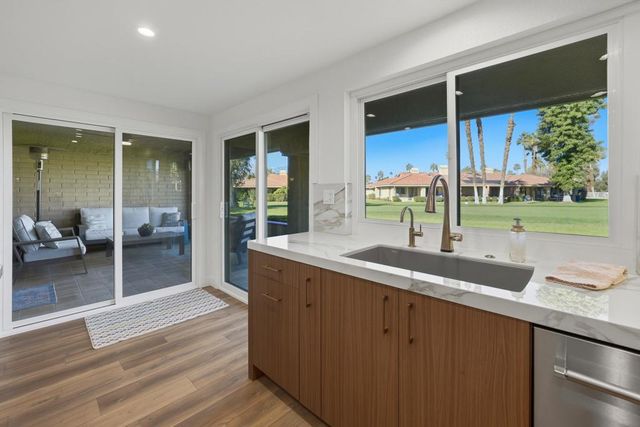 26 Camisa Lane, Palm Desert, CA 92260