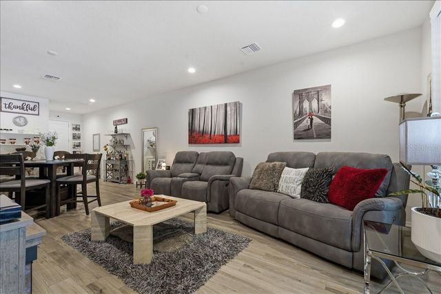 1962 LAKE RIDGE BOULEVARD, Clearwater, FL 33763