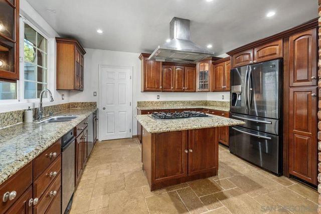 4525 Avocado Blvd, La Mesa, CA 91941