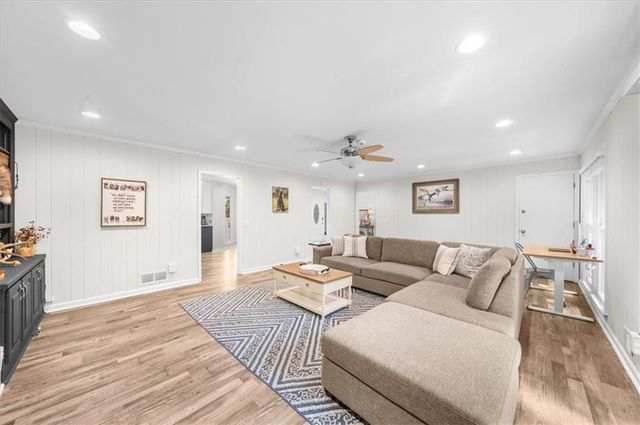 1695 Lakeside Trail, Cumming, GA 30041