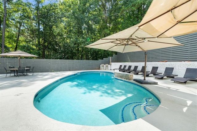1695 Lakeside Trail, Cumming, GA 30041