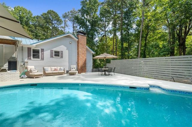 1695 Lakeside Trail, Cumming, GA 30041