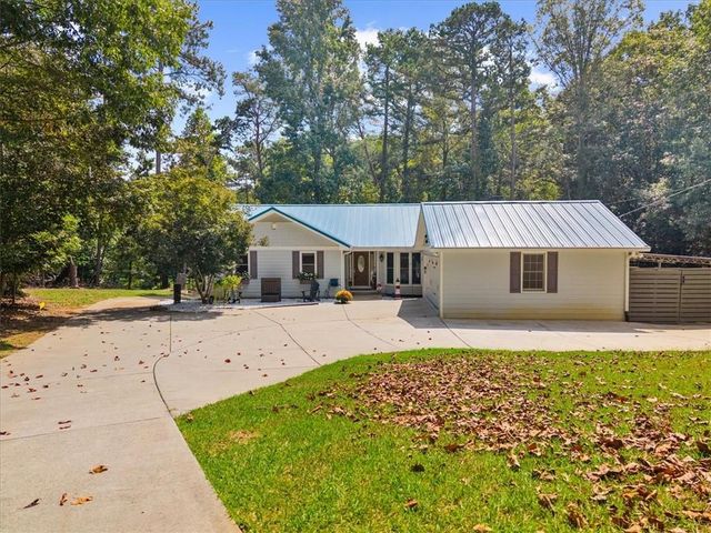 1695 Lakeside Trail, Cumming, GA 30041
