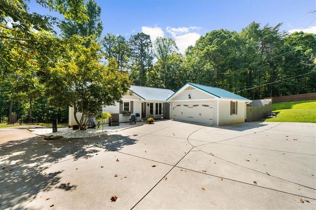 1695 Lakeside Trail, Cumming, GA 30041