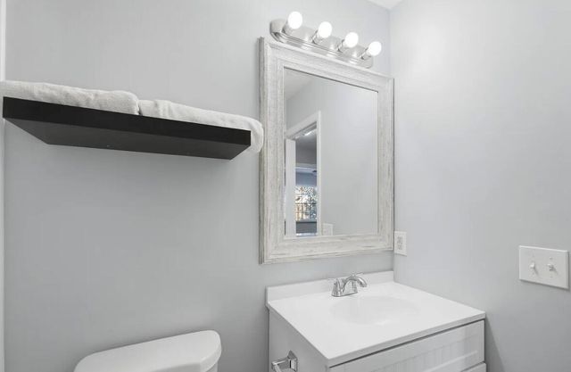 2890 1st Place, Vero Beach, FL 32968