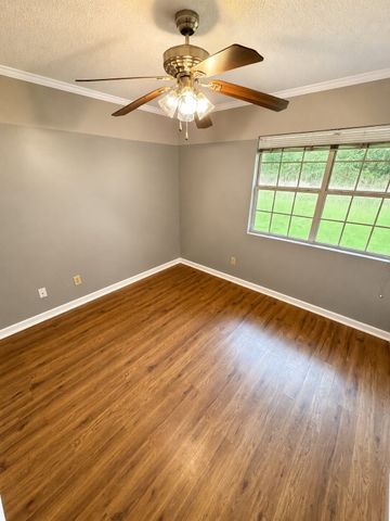 436 E. Mckinley, Haughton, LA 71037
