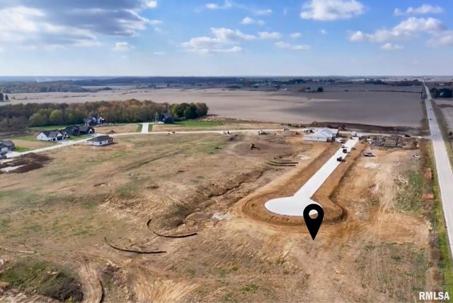 39 FRANK Court, Le Claire, IA 52753