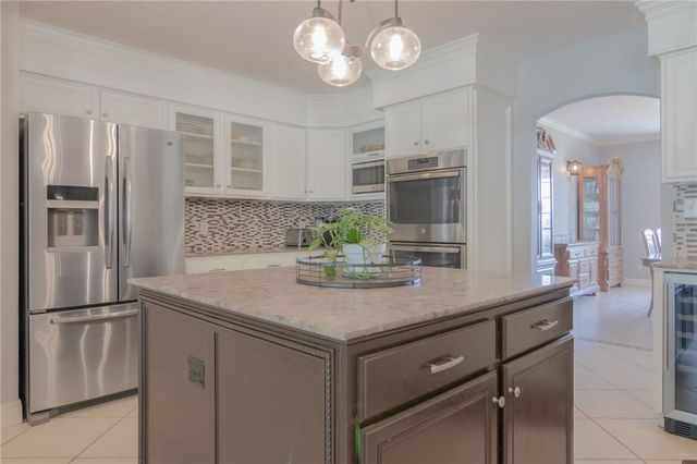 550 Hays Country Acres RD, Dripping Springs, TX 78620