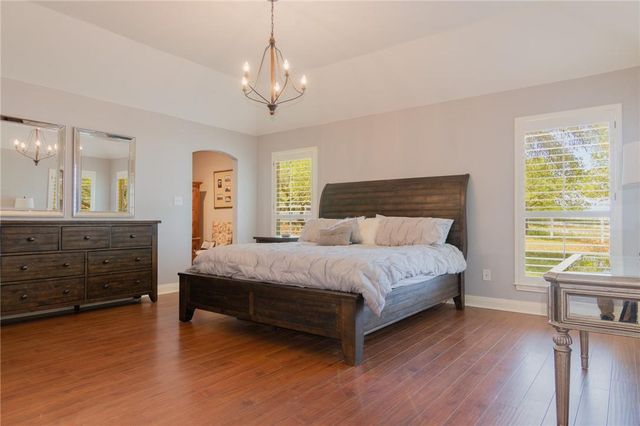 550 Hays Country Acres RD, Dripping Springs, TX 78620