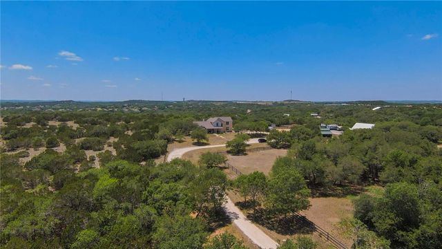 550 Hays Country Acres RD, Dripping Springs, TX 78620