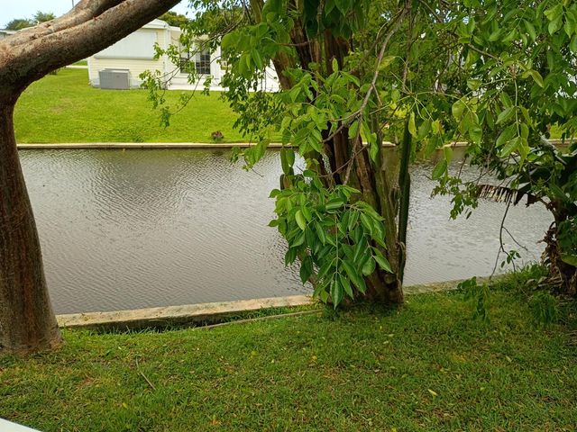 2080 SW 85th Avenue, Davie, FL 33324