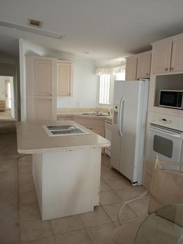 2080 SW 85th Avenue, Davie, FL 33324