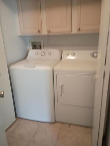 2080 SW 85th Avenue, Davie, FL 33324