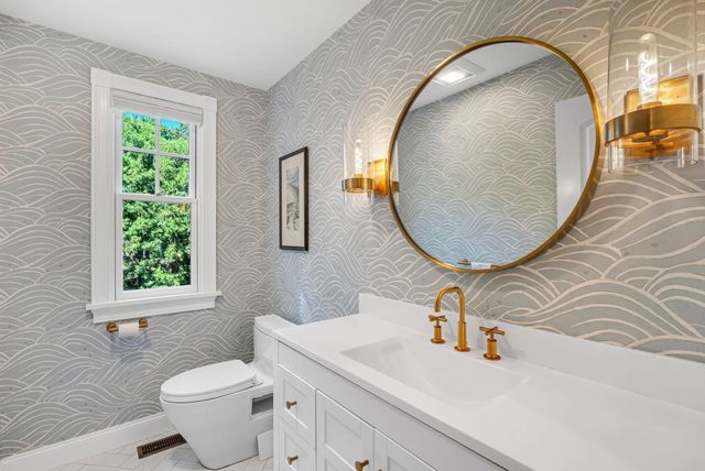 703 Boston Post Rd, Weston, MA 02493