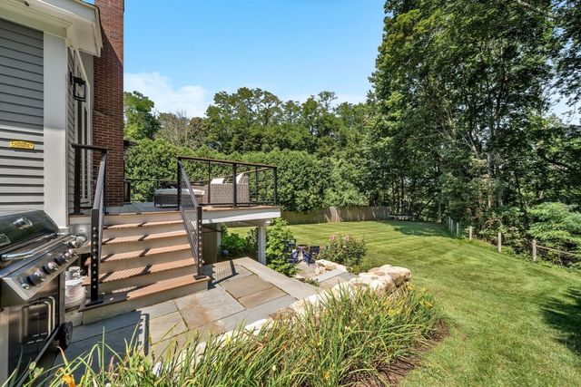 703 Boston Post Rd, Weston, MA 02493