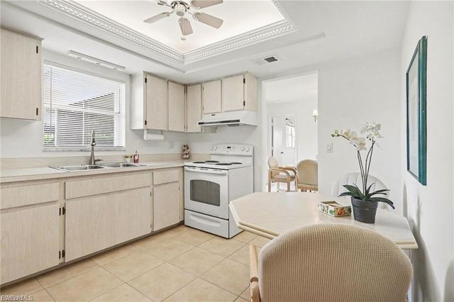 502 SE 32nd ST, Cape Coral, FL 33904