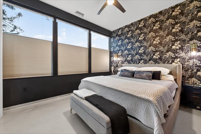 5601 Smetana Drive 213, Hopkins, MN 55343