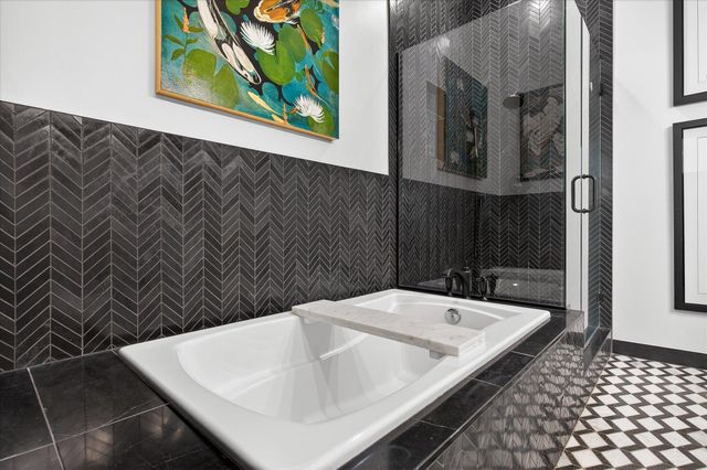 5601 Smetana Drive 213, Hopkins, MN 55343