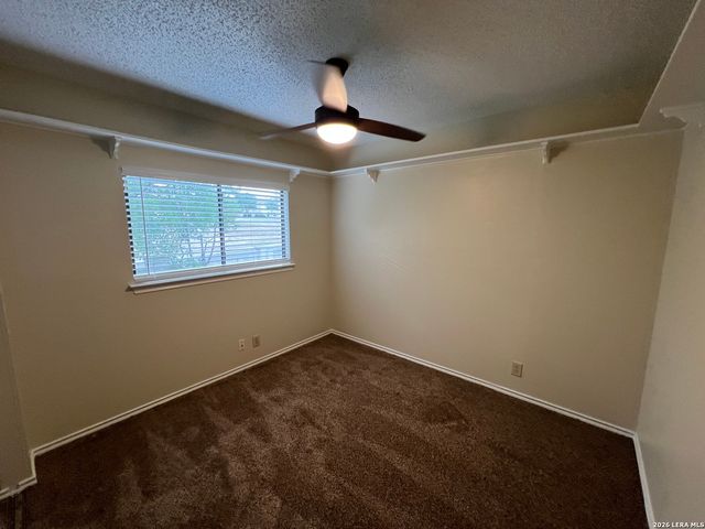 4922 Hilltop Field, San Antonio, TX 78240