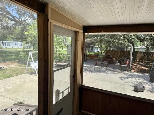 202 ASH Street, Interlachen, FL 32148