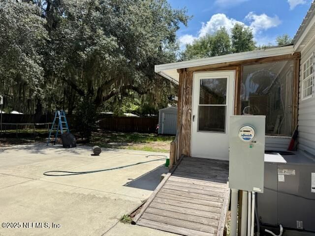 202 ASH Street, Interlachen, FL 32148