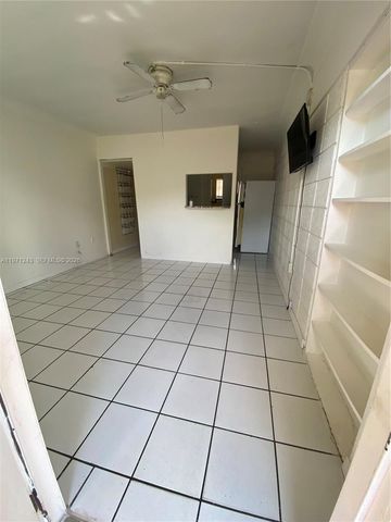 2031 NE 167th St 2, North Miami Beach, FL 33162