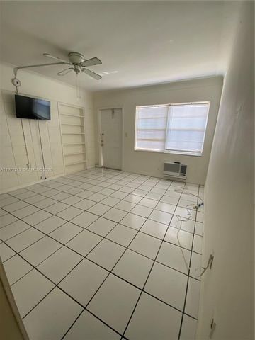 2031 NE 167th St 2, North Miami Beach, FL 33162