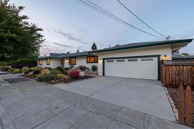 567 Sapphire Street, Redwood City, CA 94062