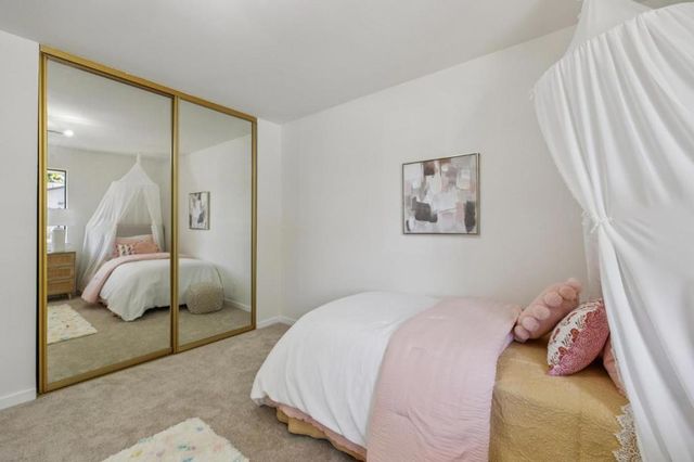 567 Sapphire Street, Redwood City, CA 94062