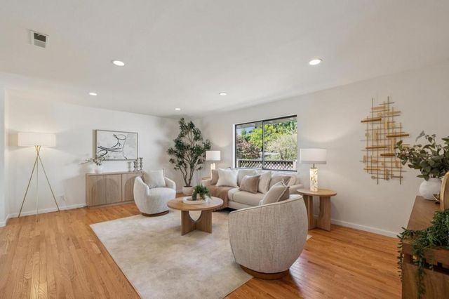567 Sapphire Street, Redwood City, CA 94062