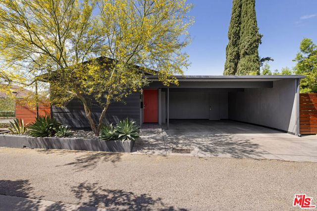 523 Marie Avenue, Los Angeles, CA 90042