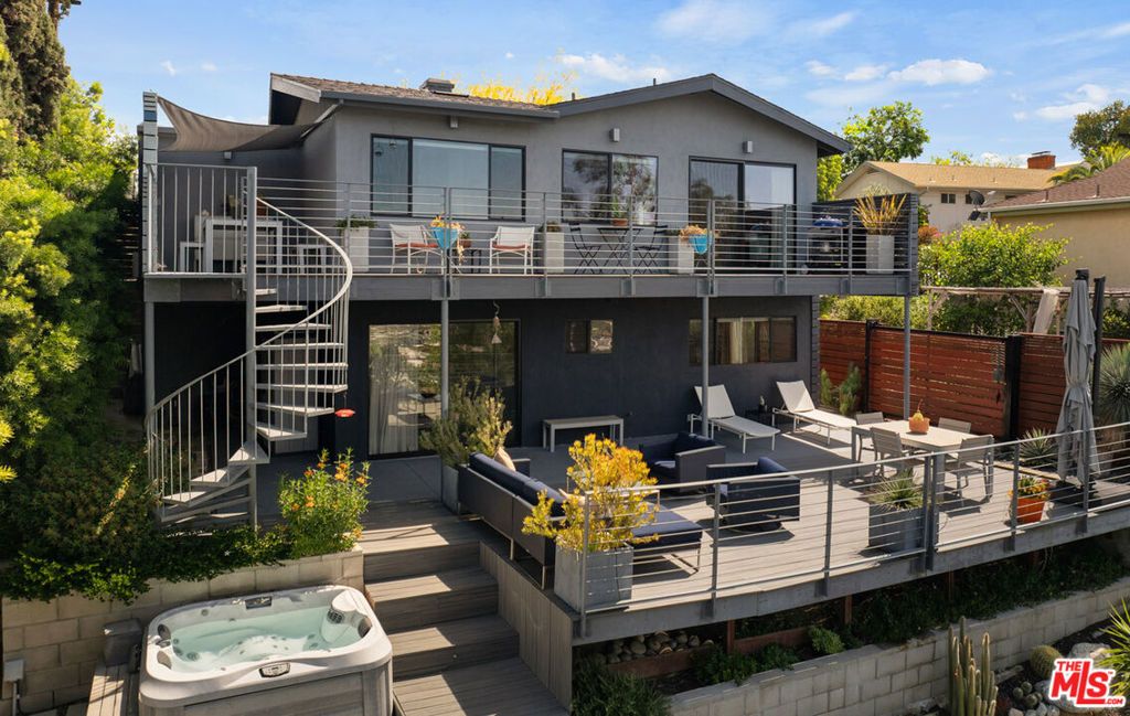 523 Marie Avenue, Los Angeles, CA 90042