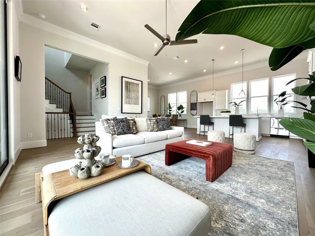 11057 Chatterton Drive, Houston, TX 77043